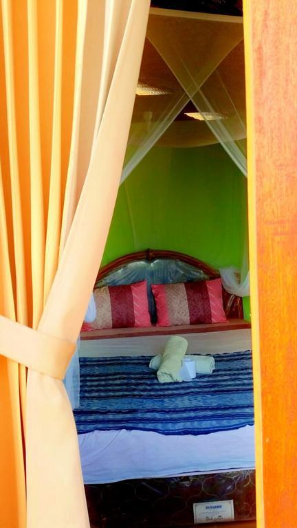 Kuta Bay Homestay エクステリア 写真