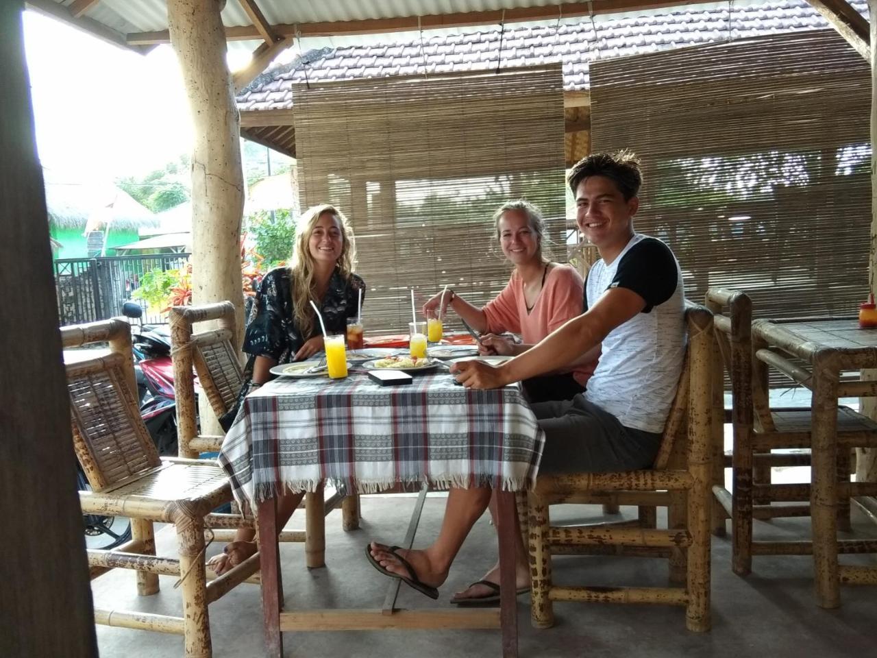 Kuta Bay Homestay エクステリア 写真